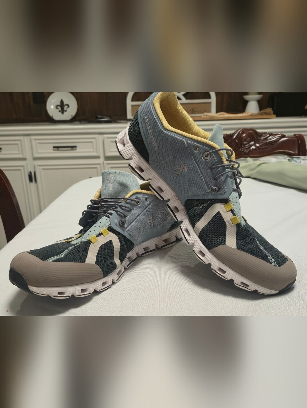 On Cloud Running Men’s Cloud Running Shoes in Gray, Black and Yellow